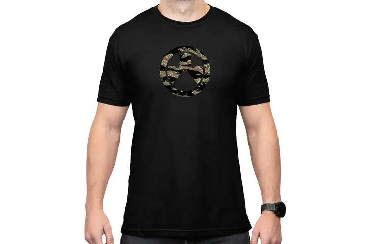 Magpul Industries Tiger Stripe Icon T-Shirt - Men's — 5 models